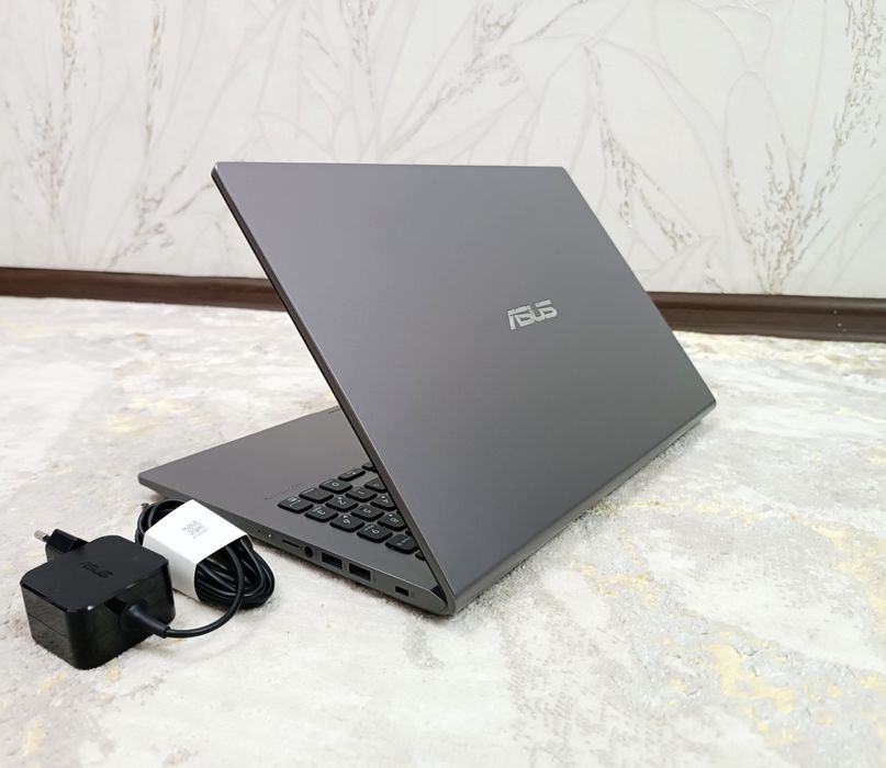 НОУТБУК ASUS, Дёшево современный.