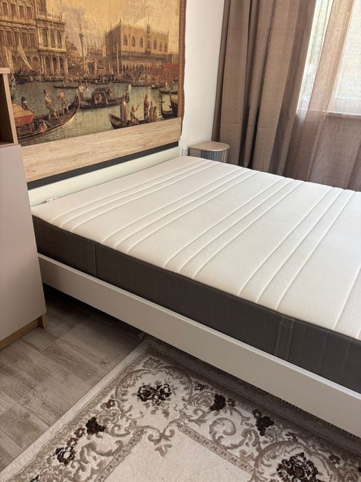 легло с матрак и рамка за подматрака