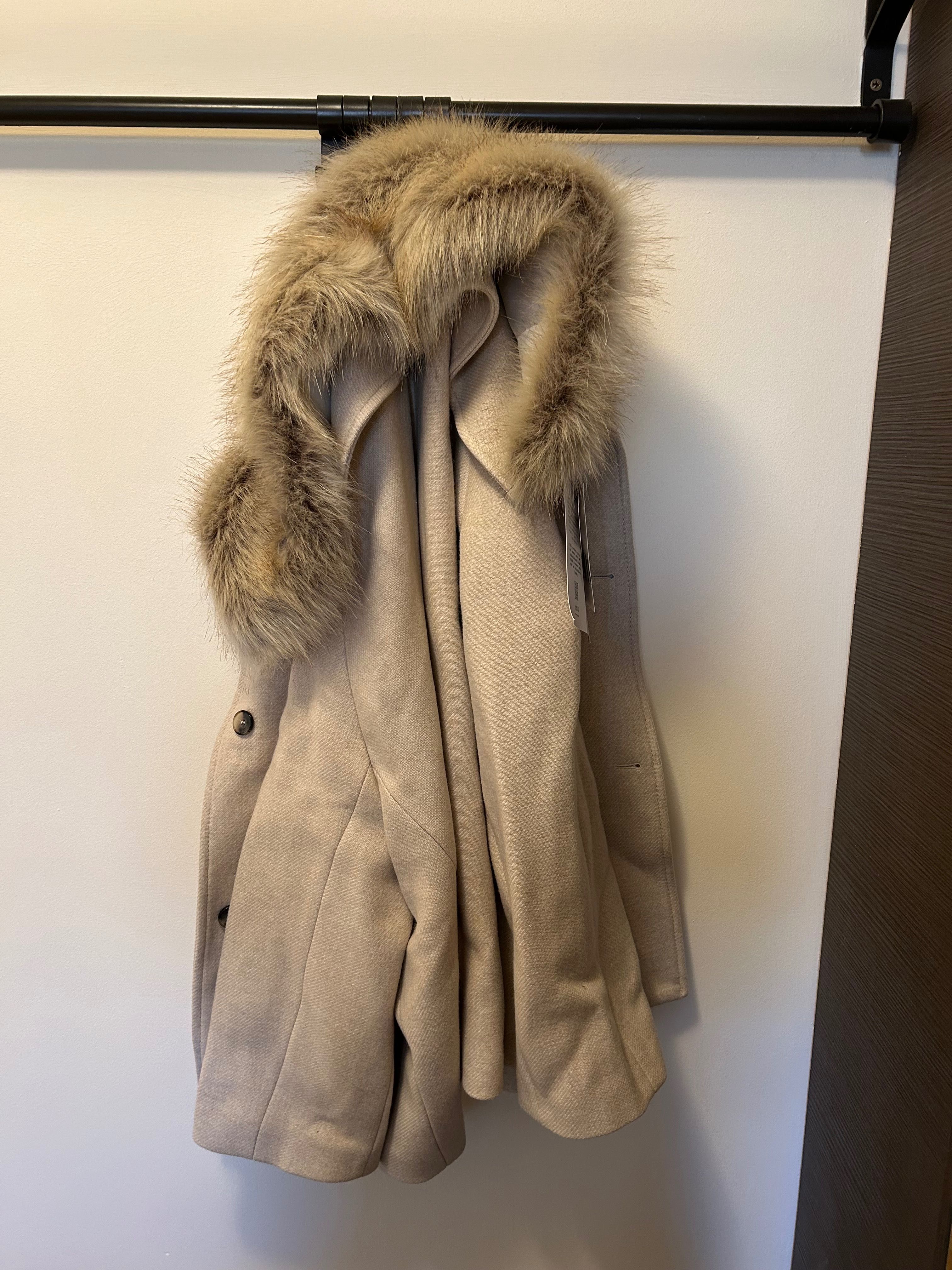 Capa Zara 42% lana, 31% lyocell