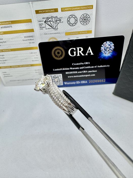 Сребърен пръстен с мойсанит (Диамант) 3 карата