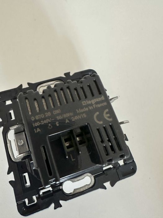 Legrand Detector de miscare incastrat Led legrand 0 670 26