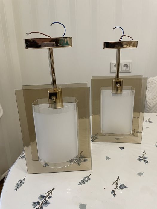 Продам люстры в прихожую