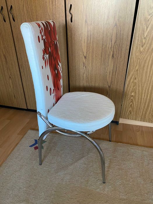 6 scaune de bucătărie 80 lei / bucata