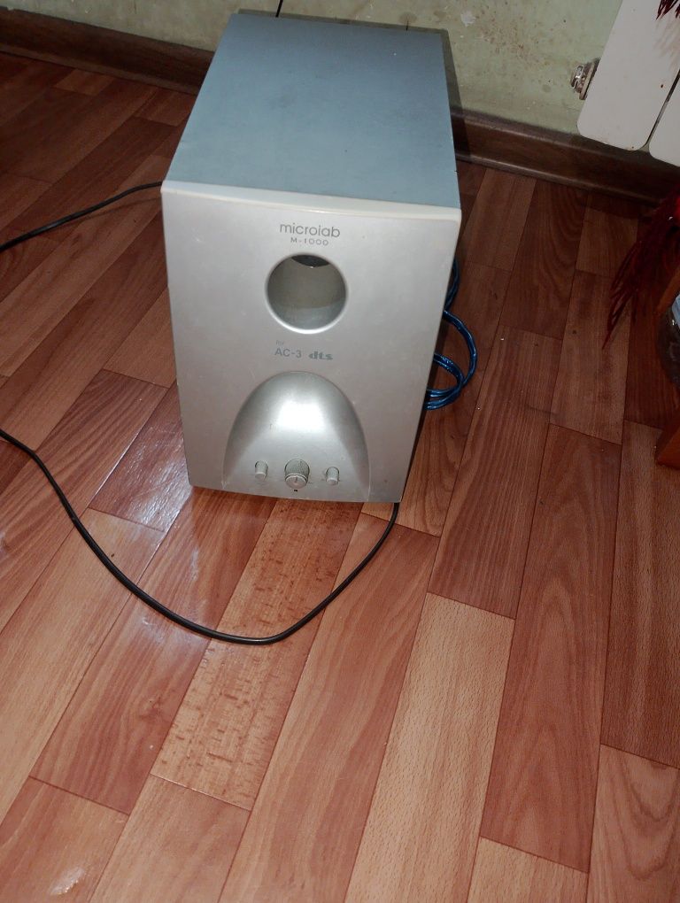 Мощный Сабвуфер Microlab