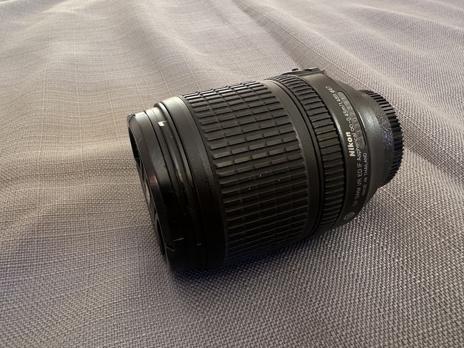 Фотообектив леща AF-S NIKKOR 18-105 mm 3,5-5,6 G