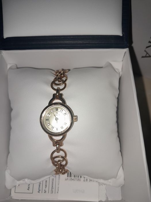 Продам серебряные часы в позолоте