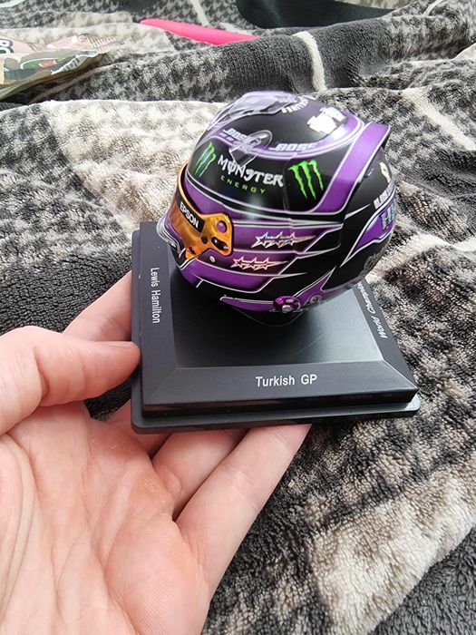 Lewis hamilton helmet Spark 1:5 world champion 2020 turkish gp