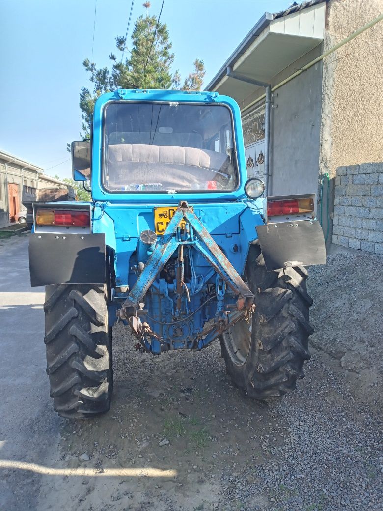 Traktor mtz 82.1