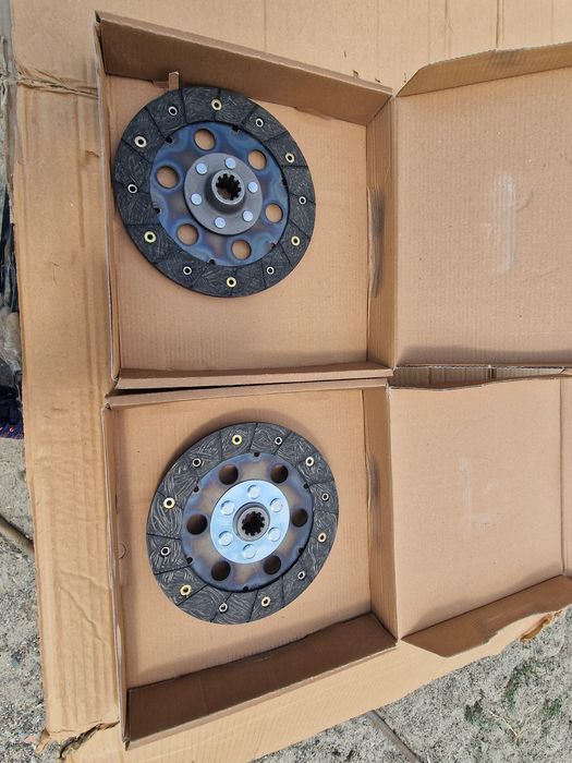 Disc ambreiaj tractor fiat 211. 215. Cu diametru de 185 mm preț 300 le