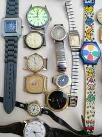 Diferite ceasuri de mana vechi vintage colecție /ziar România libera
