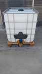Vand bazin  1000 litri