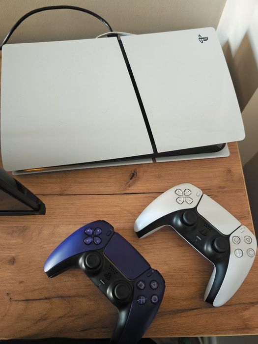 Ps5 1T 2 manete cu garantie