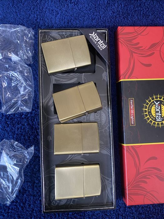 Bricheta. Set Brichete Metalice gen Zippo in cutie.