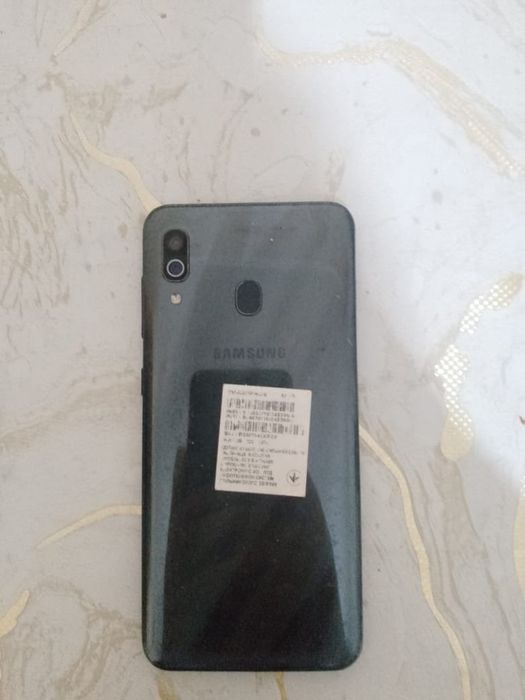 продам самсунг а30 22к