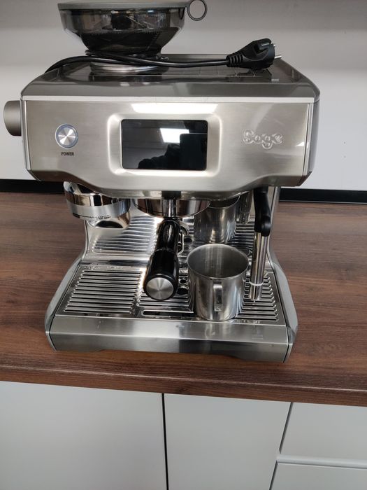 Aparat cafea model sage  SES990bss