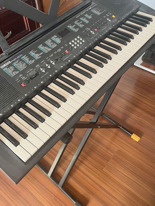 Синтезатор yamaha