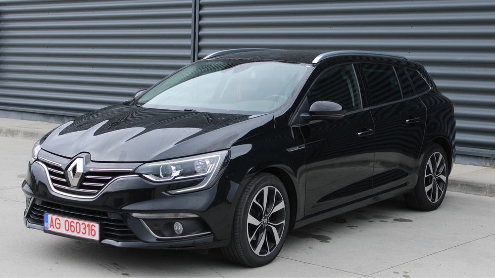 Megane 4 Bose  140cp