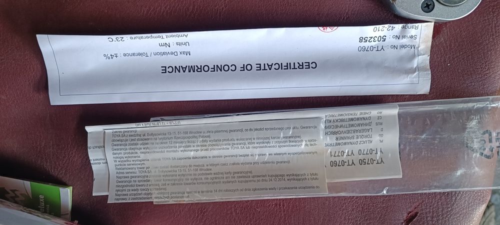 Cheie chei dinamometrica Yato 42-210 Nm 1/2 și JBM 19-110 Nm 3/8