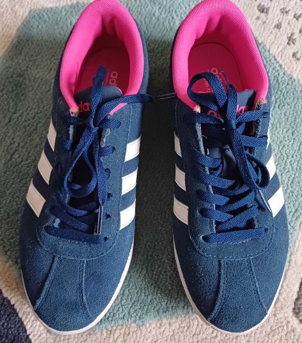 Adidasi dama/ fete, Adidas marimea 36, piele intoarsa