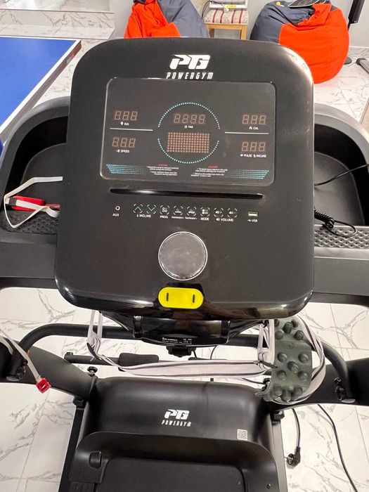 Беговая дорожка POWERGYM PG-480MI  140кг , с вибрирующей лентой
