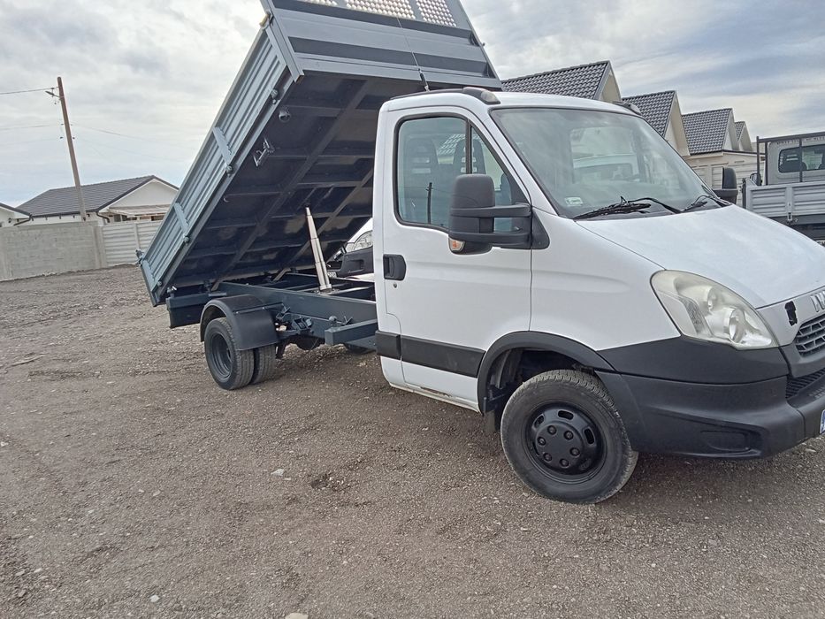 Iveco basculabil pe 3 parti
