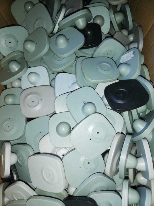 Mobilier magazin,sistem antifurt,standuri busturi