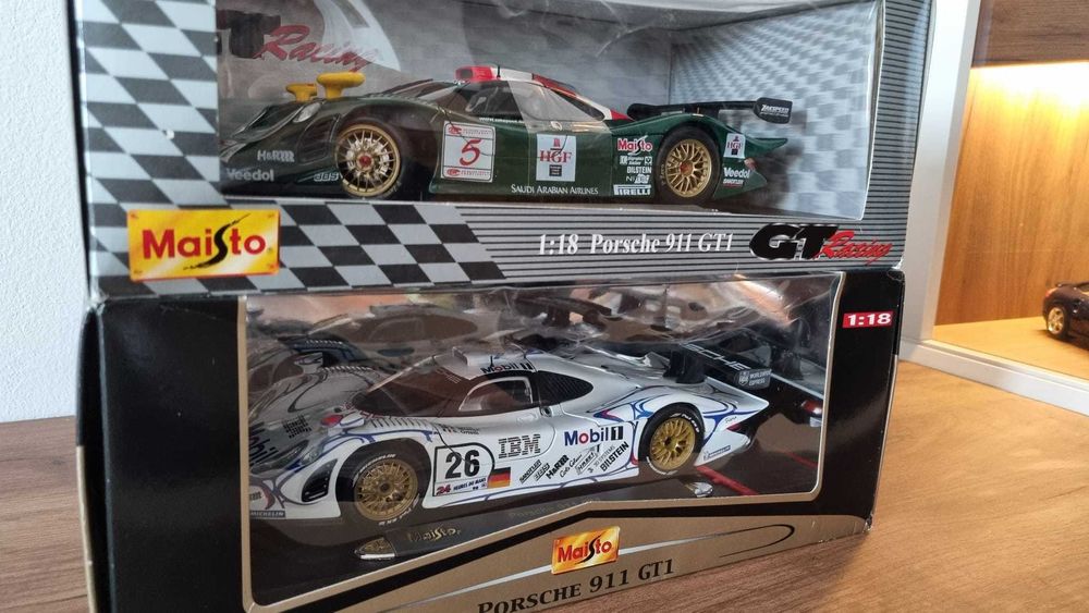 Vand machete 1:18 Maisto