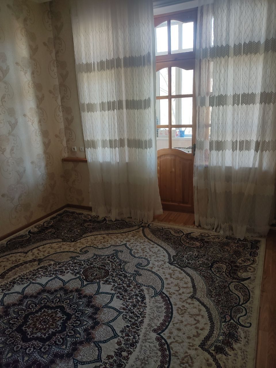 Uy 2xonali duboviyda joylashgan srochna sotiladi