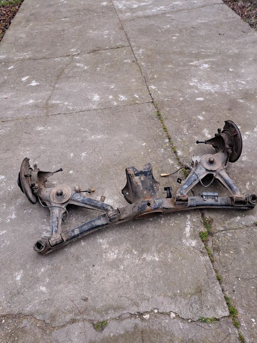 Punte spate BMW e30