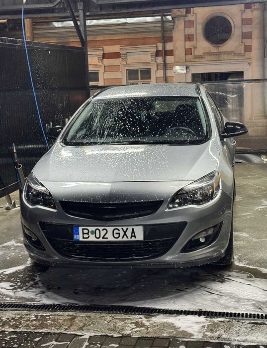 Opel astra j sport tourer