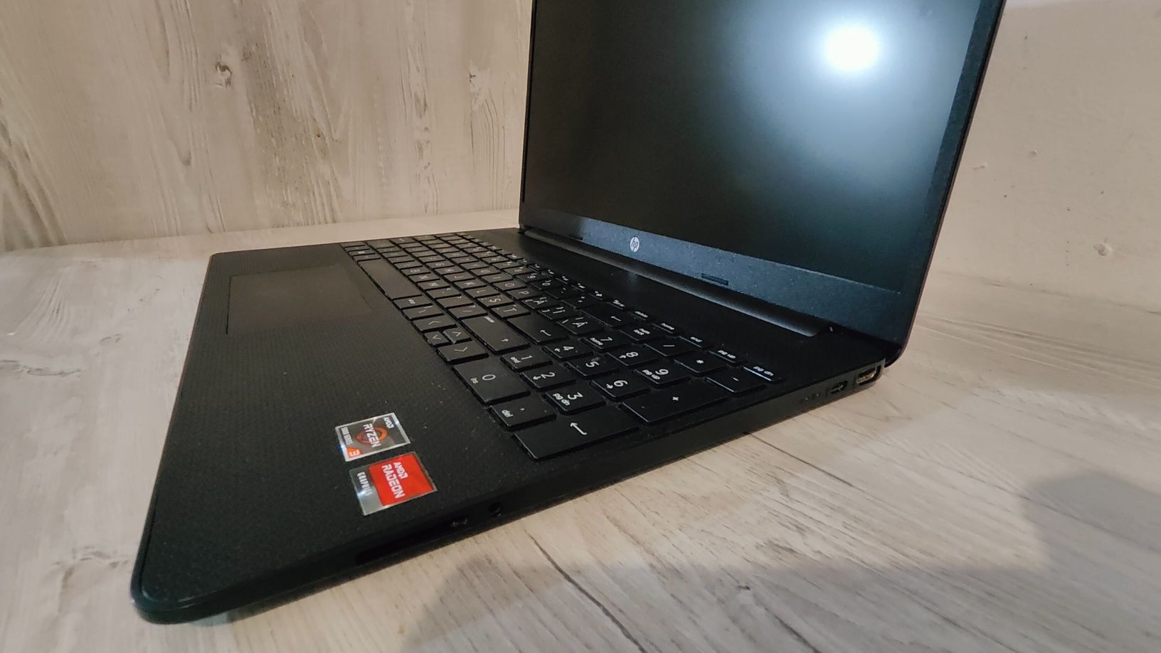 Laptop HP 15S 8GB RAM, Ryzen 3 5300u