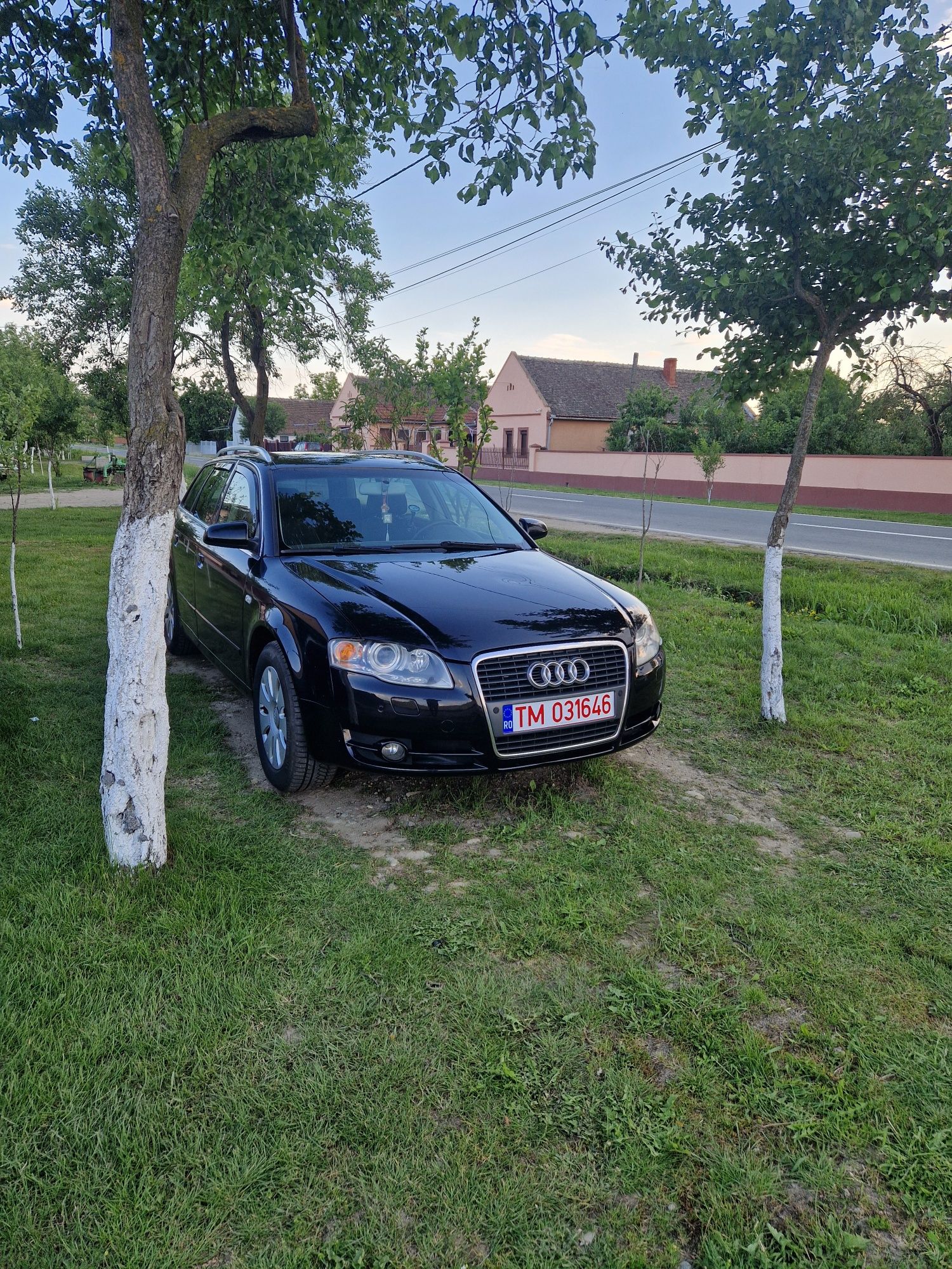 Vând Audi A4 b7 avant quattro