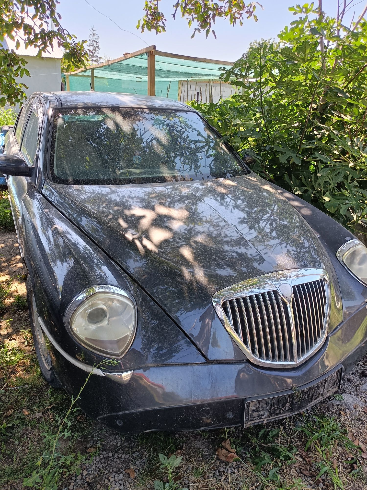 Dezmembrez Lancia Thesis