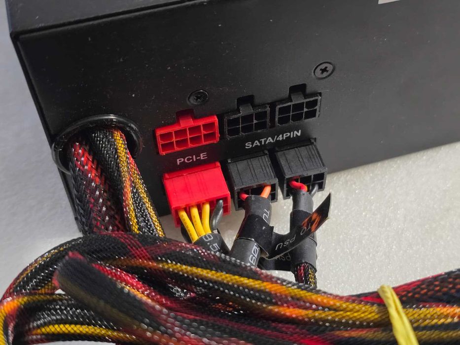 Sursa modulara PC Sharkoon WPM 500W 80PLUS Bronze, 1 x 6+2 pini