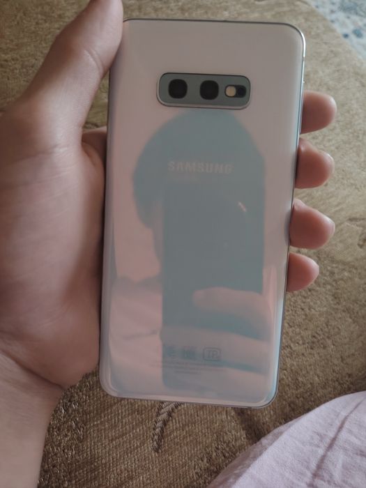 Samsung s10e самсунг s10e