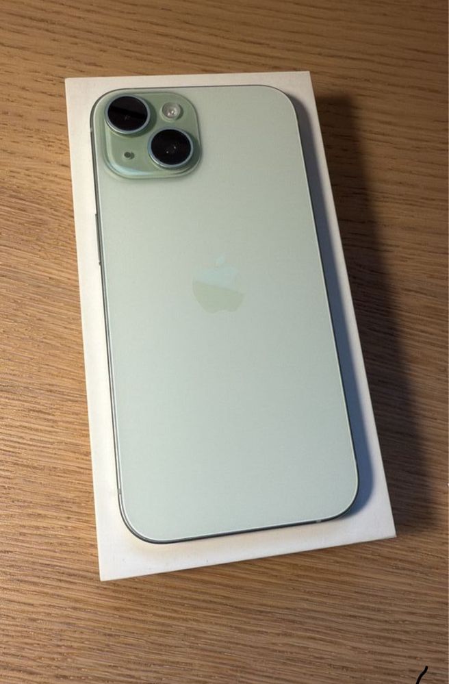 Iphone 15  128 gb