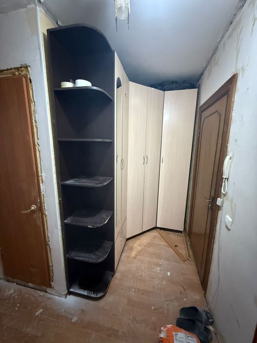 Продам большой, угловой шкаф