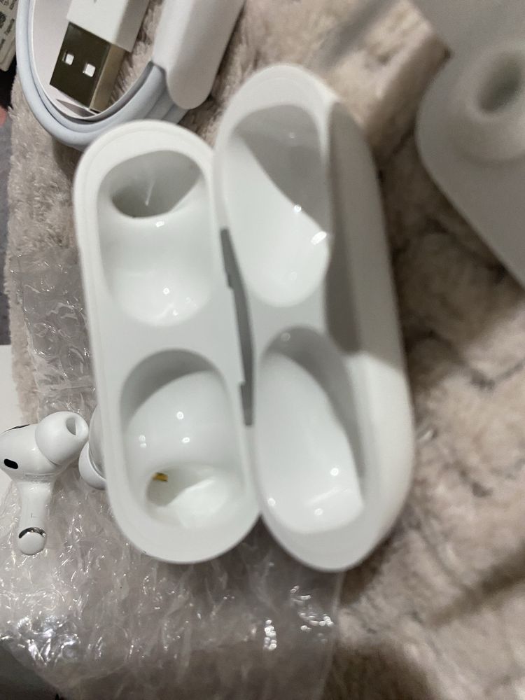 Airpods pro appele utilizate foarte putin