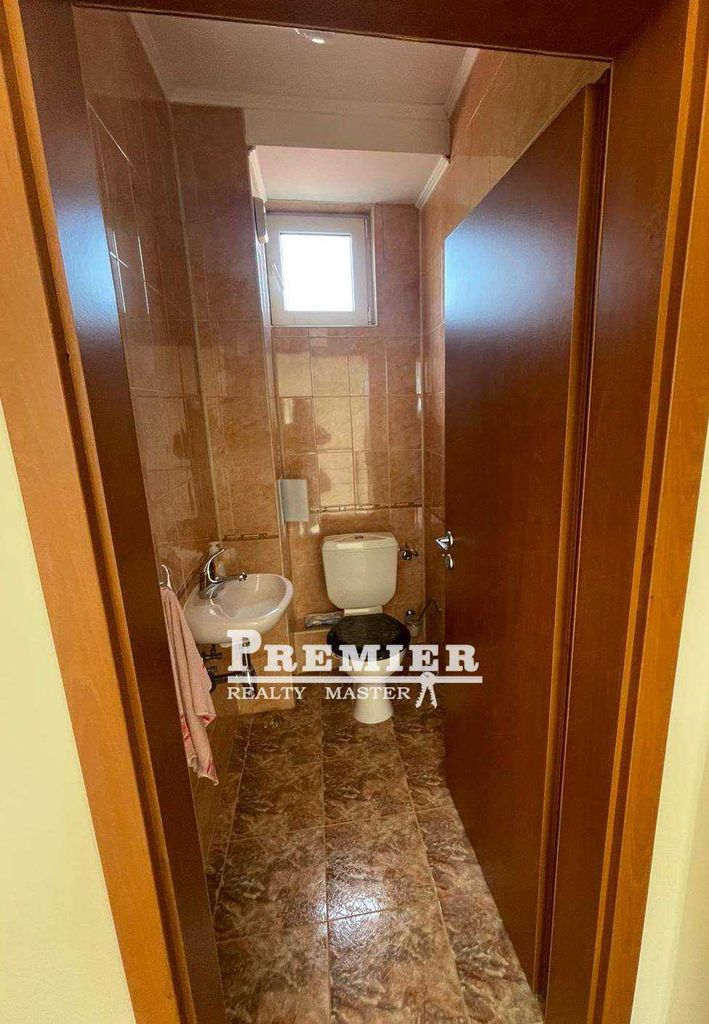 Продава се Къща в с. Лъка, Област Бургас - 550 кв.м за 764 €/кв.м - Снимка #14