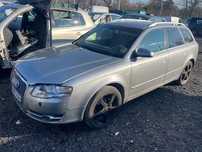 Dezmembrez Audi A4 B7 2.0 Automat Xenon