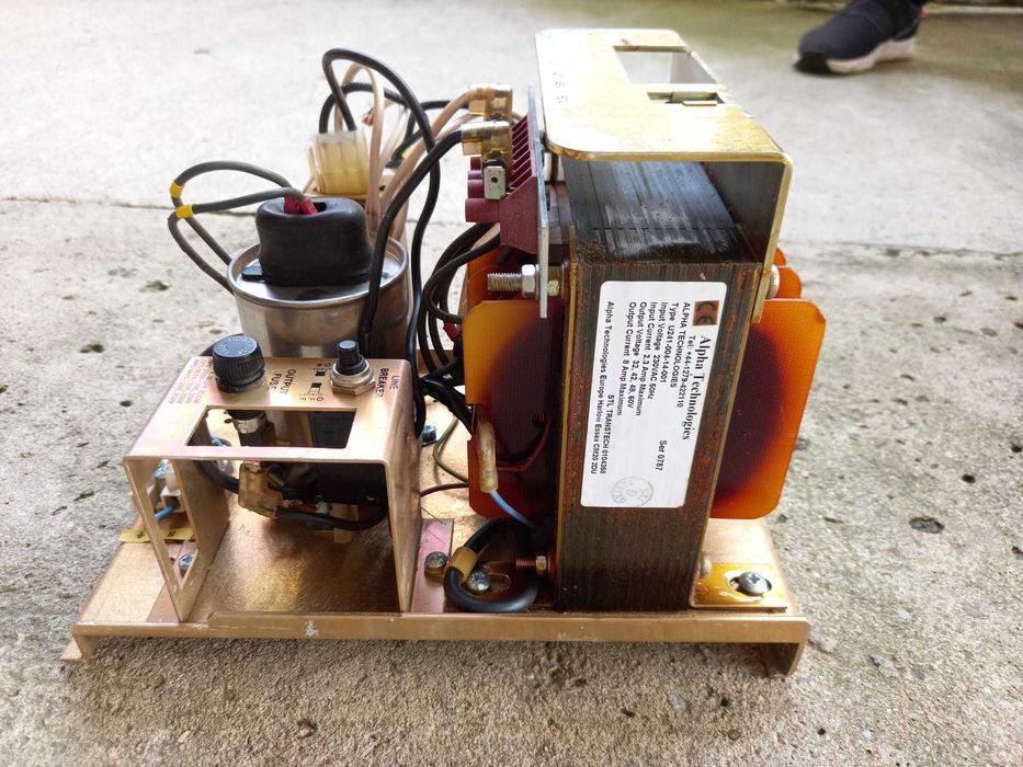 Redresor / Sursă de alimentare industrială cu transformator