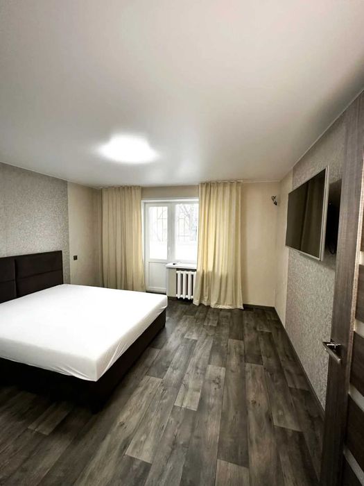 Двустаен имот в кв.Света Троица