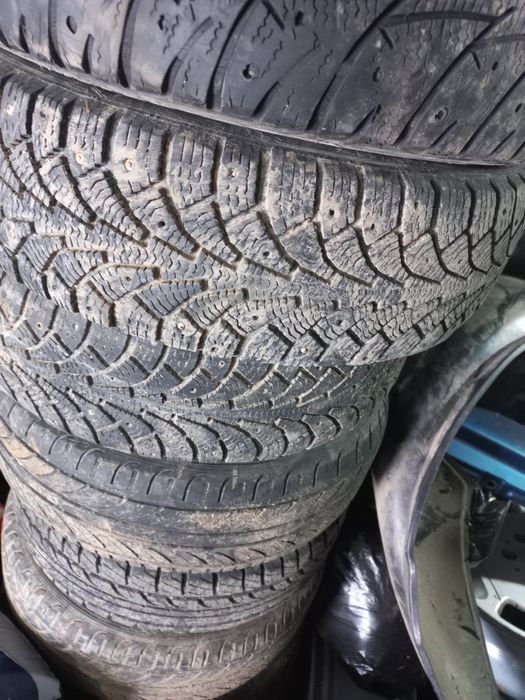 Продам кому запаска парная 13 14 15 имеется лето зима