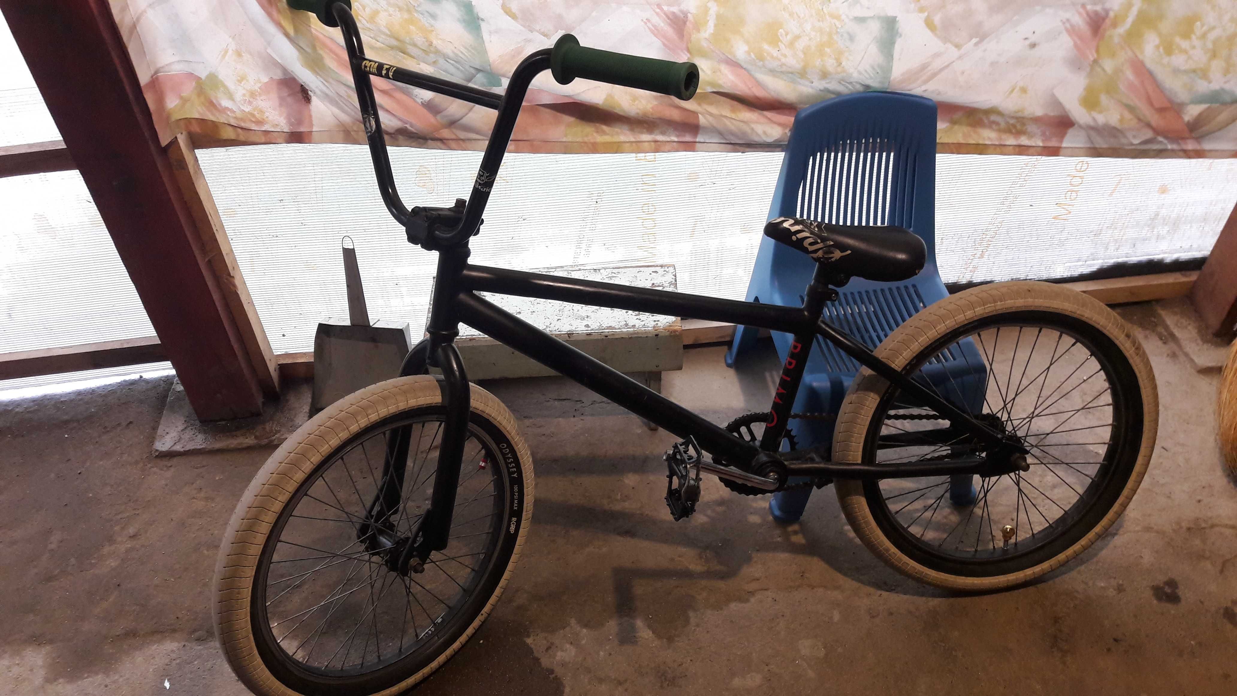 Vand bicicleta bmx