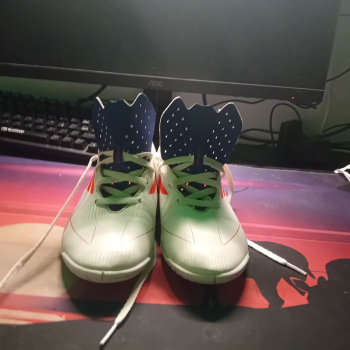 Adidasi de sala f50