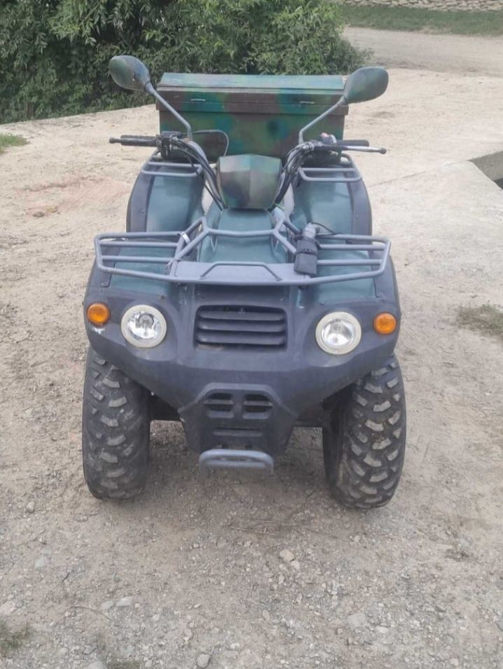 Vând ATV Aeon 180