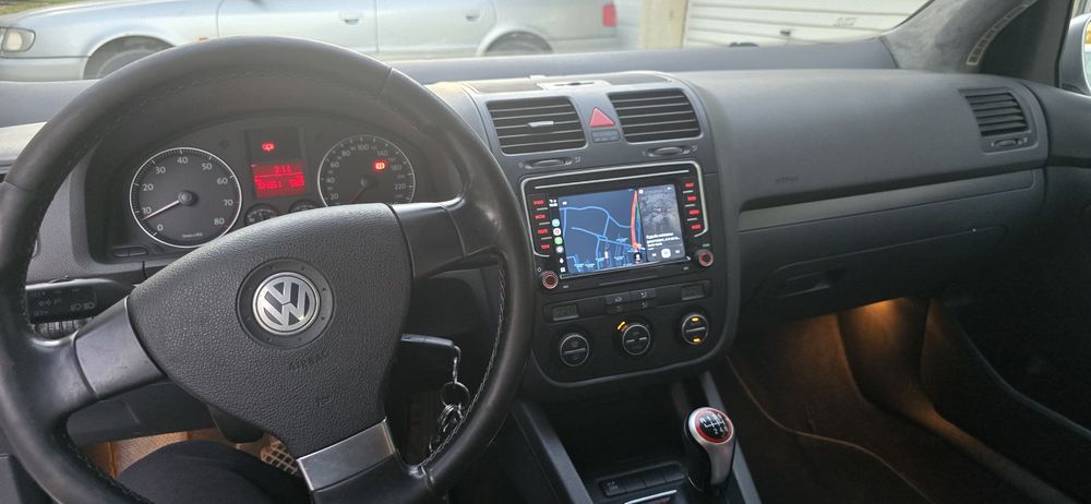 VW Golf V 1.6 115hp