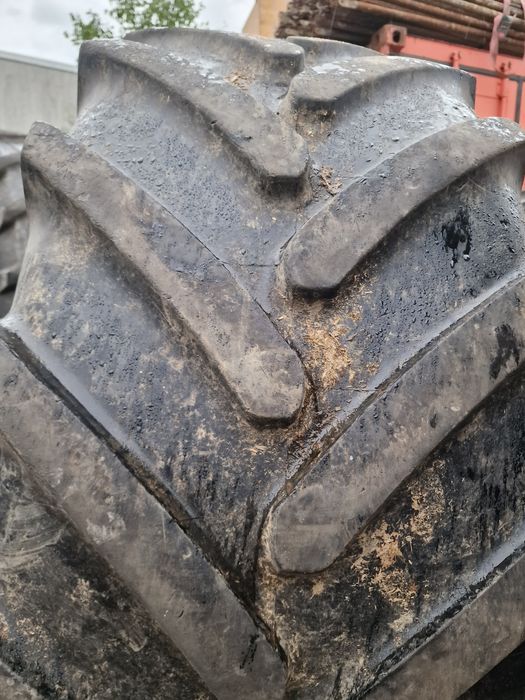 ANVELOPĂ tractor 540/65R28 marca Michelin