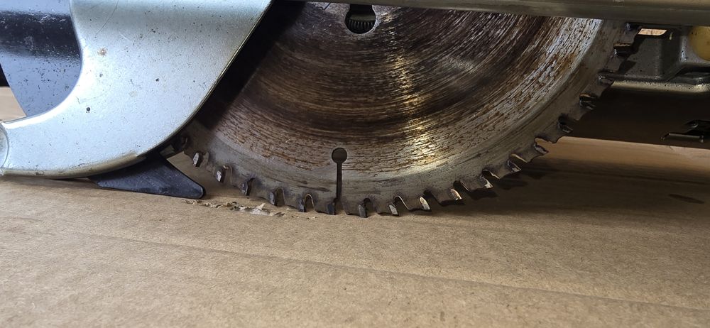 Bosch PKS 66 CE circular de mâna