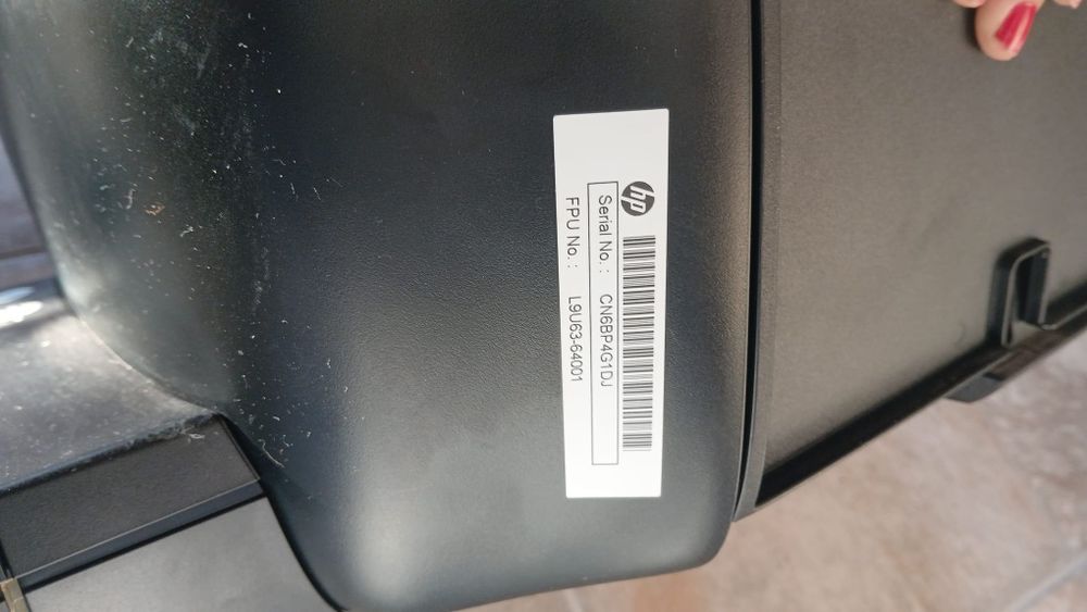 Vând imprimanta HP cu ciss